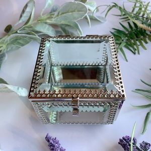 Beveled Antique Style Glass Jewelry Box